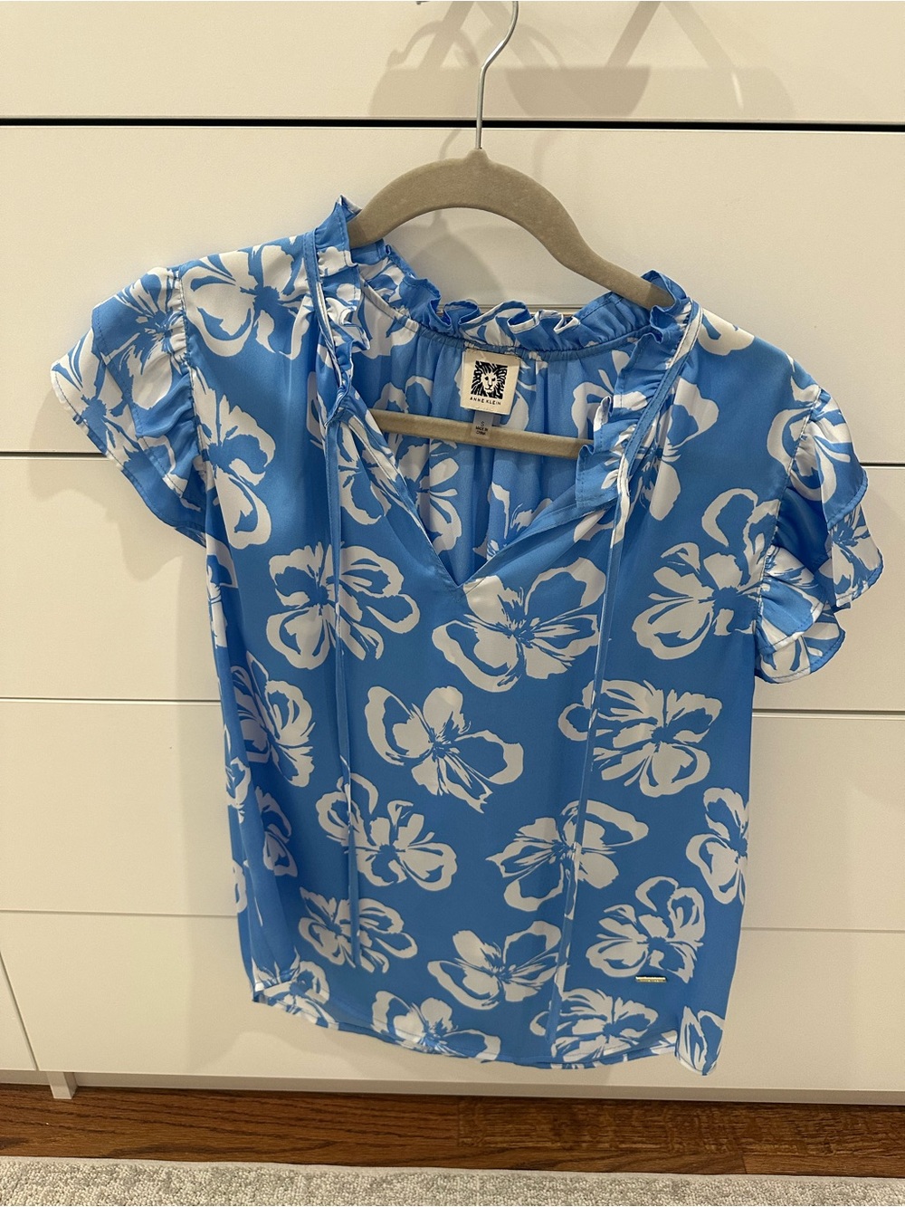 Anne Klein Blue and White Floral Short-Sleeve Blouse Size S